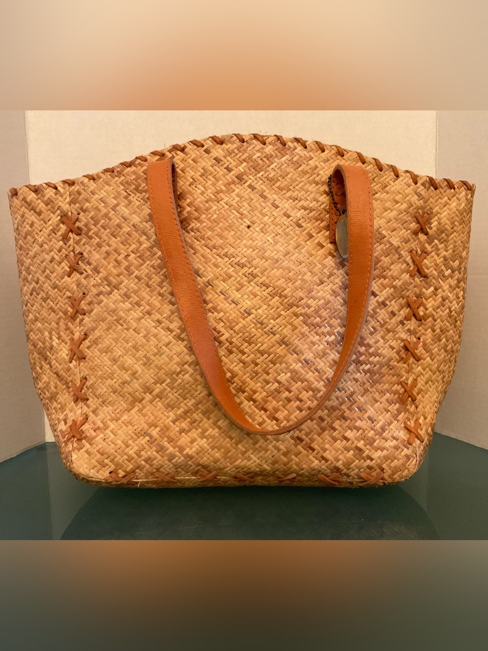 Brand new Woven straw bag lined, tote style, high end details 11x12x6